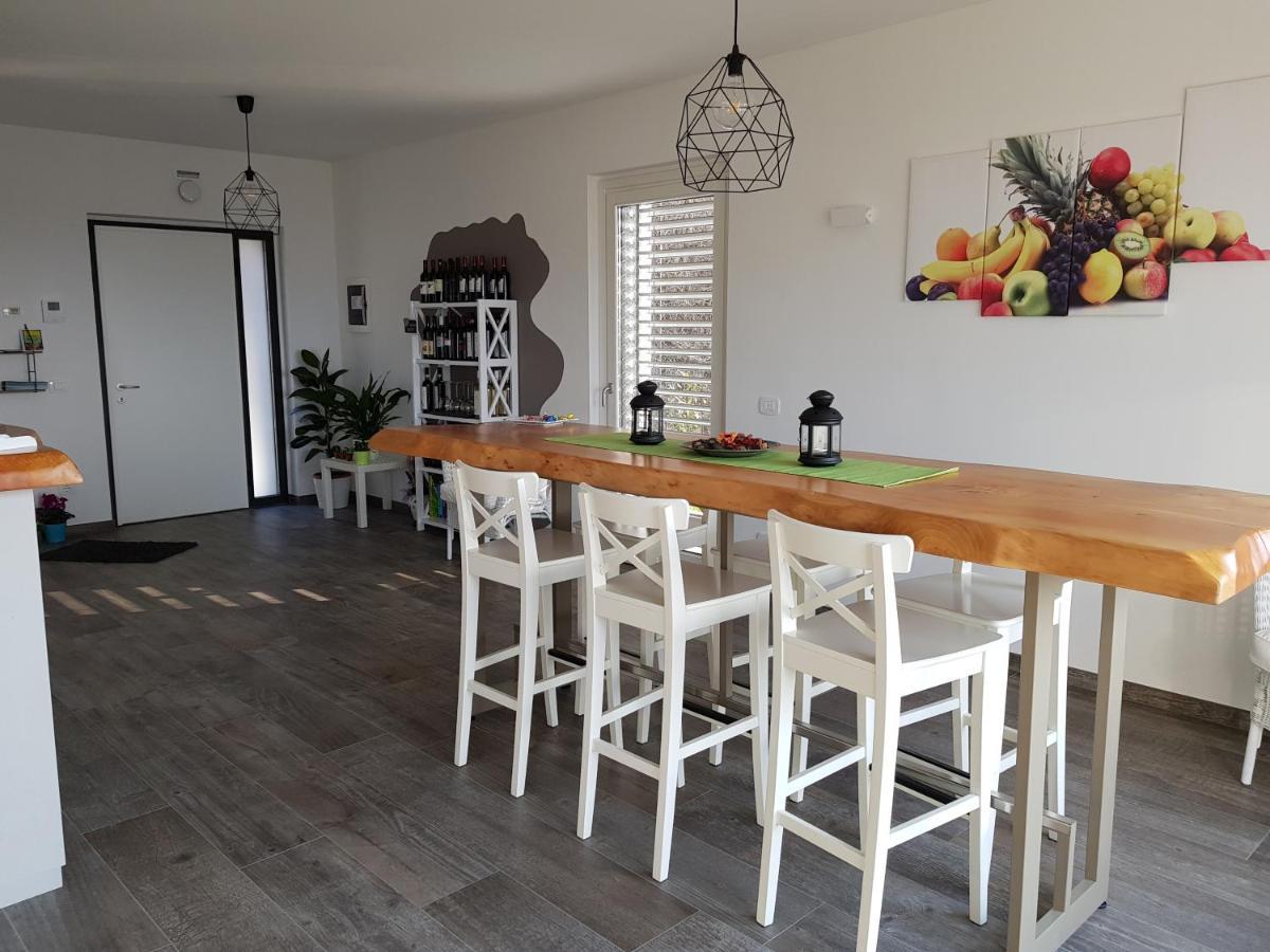 B&B Stella Maggiore 베르바니아 외부 사진
