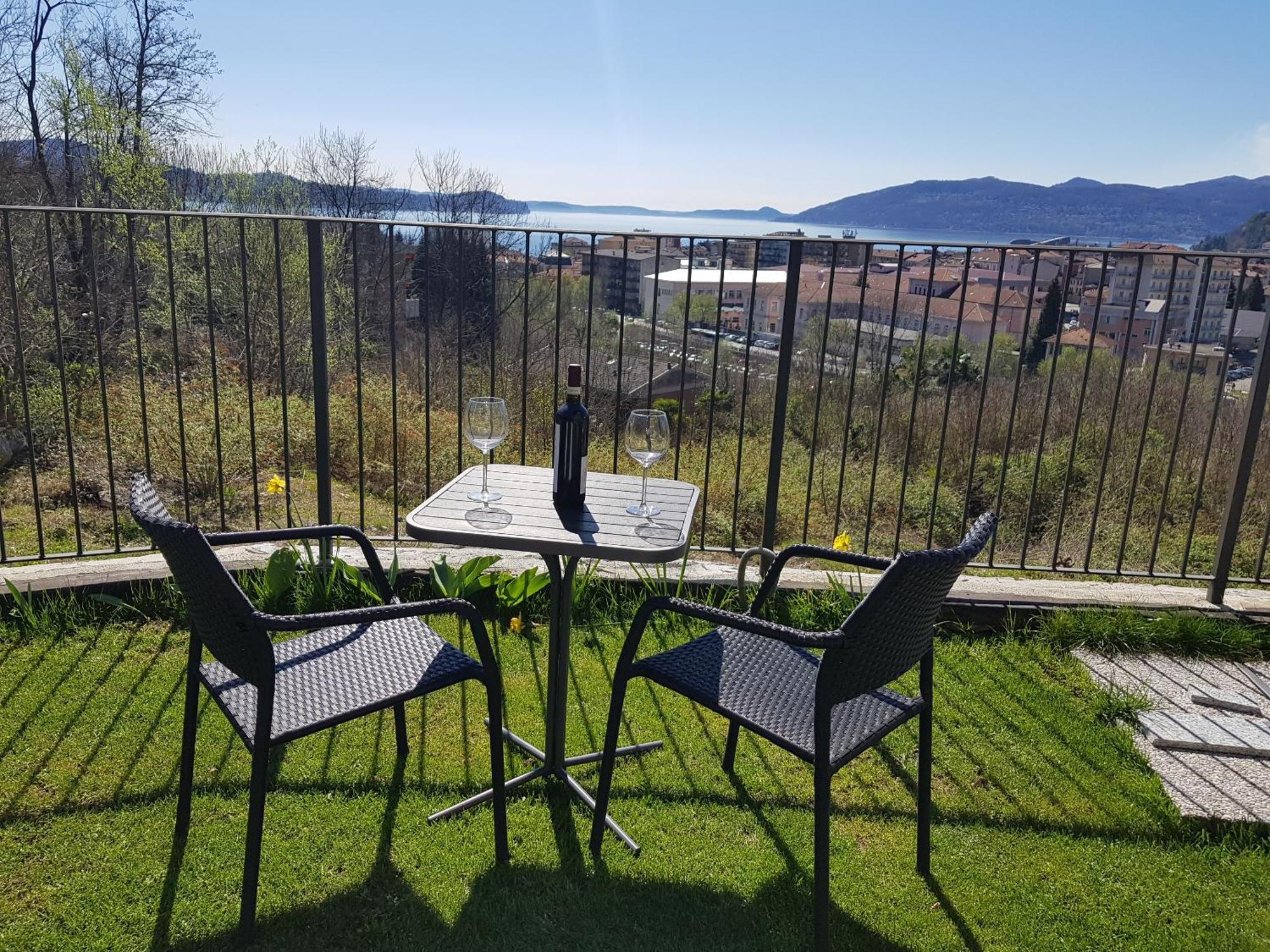 B&B Stella Maggiore 베르바니아 외부 사진